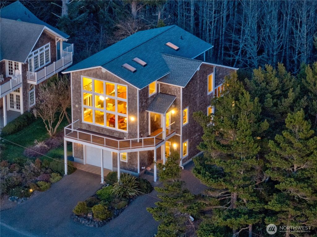 Photo of 34404 J Place, Ocean Park, WA 98640 (MLS # 2491894)