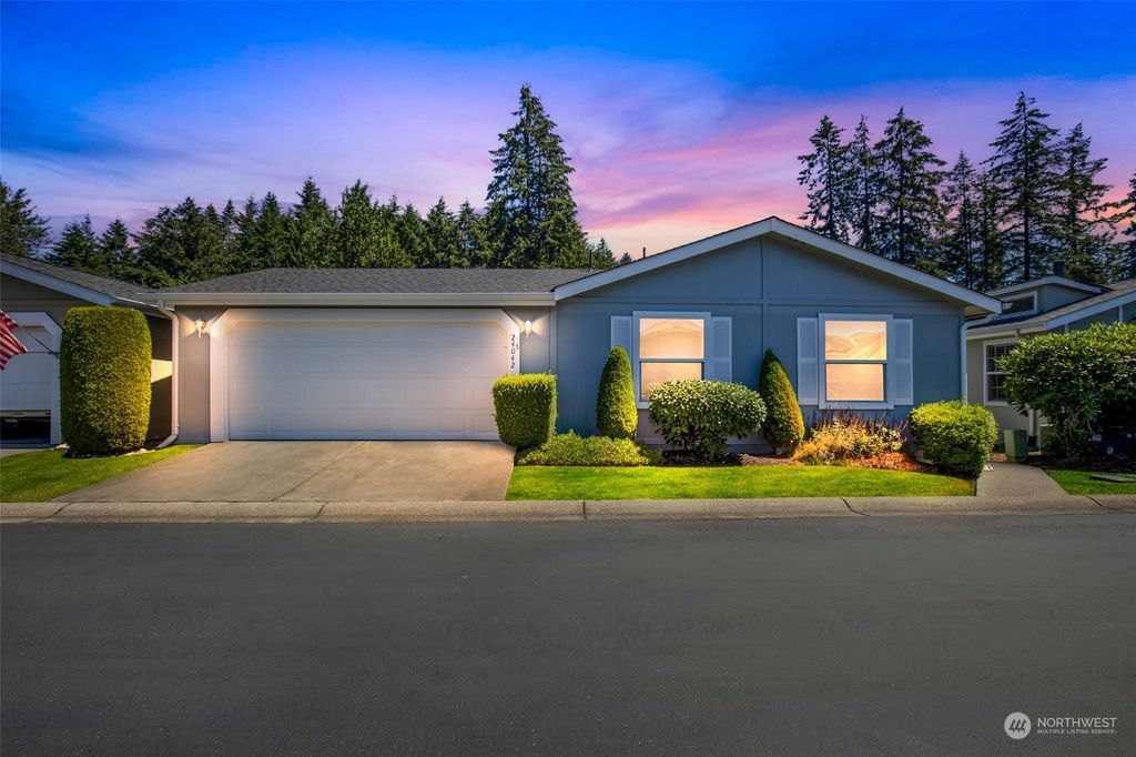 Photo of 24042 223rd Place SE, Maple Valley, WA 98038 (MLS # 2263141)