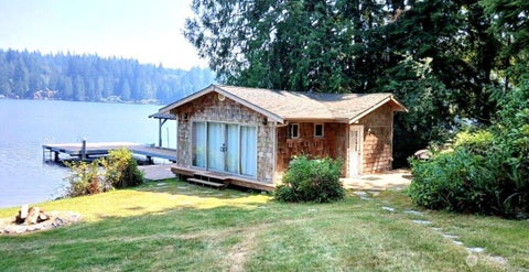 Photo of 425 W Shore Loop Road, Snohomish, WA 98290 (MLS # 2566183)
