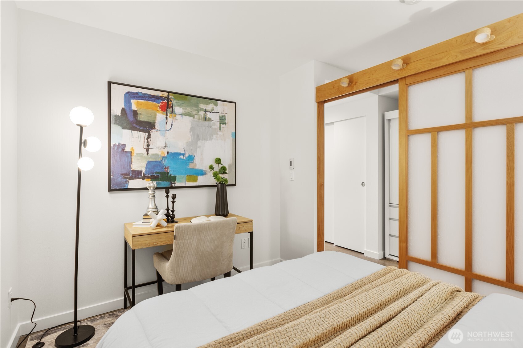 4422 Bagley Avenue N 108