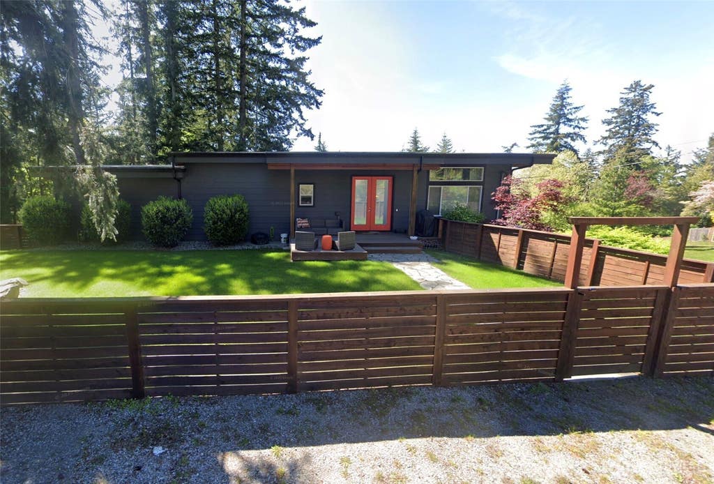 Photo of 1915 38th Street, Bellingham, WA 98229 (MLS # 2568338)
