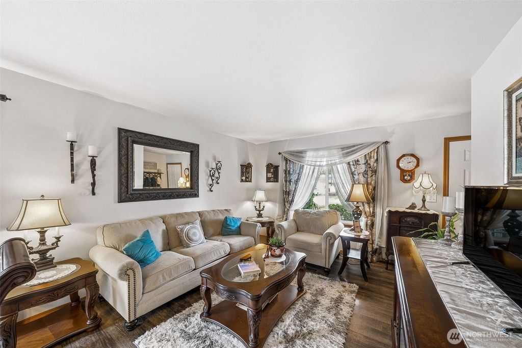 Photo of 106 116th Street E, Tacoma, WA 98445 (MLS # 2490068)