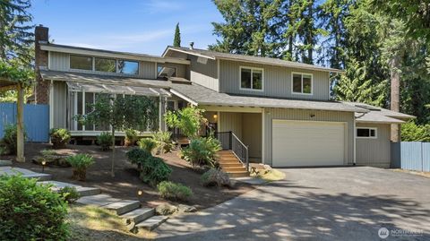 Photo of 2209 W Lake Sammamish Parkway NE, Redmond, WA 98052 (MLS # 2550790)