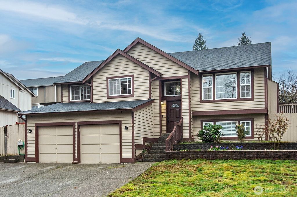 Photo of 20515 122nd Place SE, Kent, WA 98031 (MLS # 2349452)