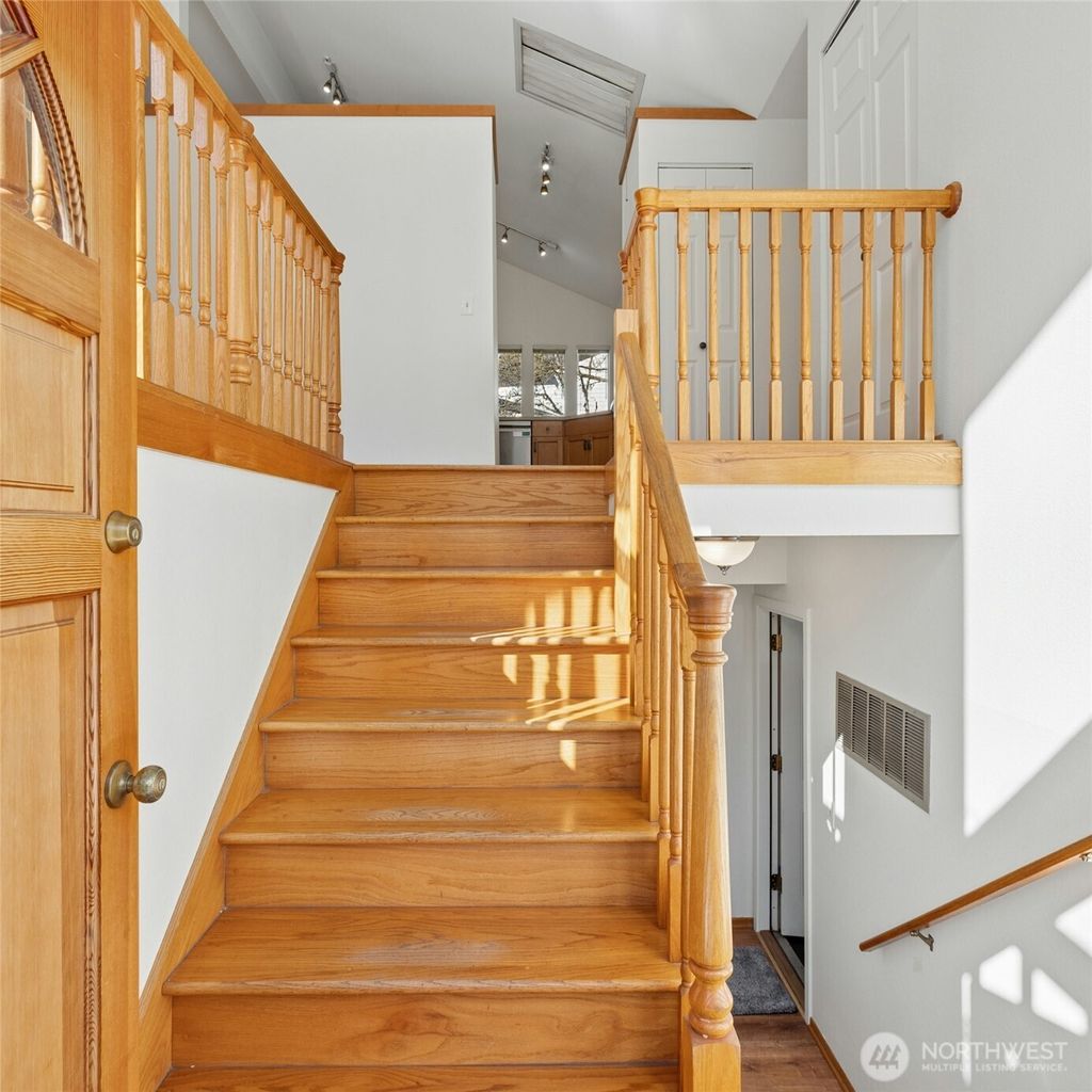 Photo of 2805 183rd Avenue NE, Redmond, WA 98052 (MLS # 2498001)