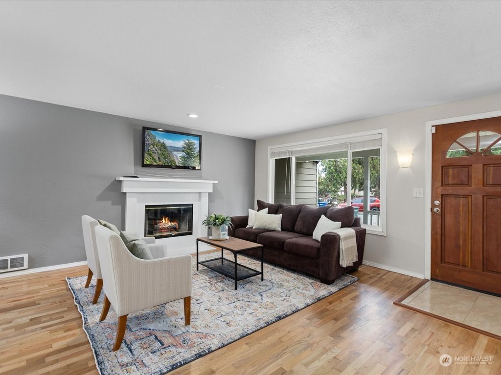 Photo of 22210 W 2nd Avenue, Bothell, WA 98021 (MLS # 2219107)