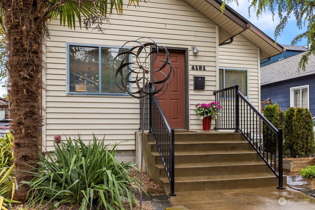 Photo of 4131 25th Avenue SW, Seattle, WA 98106 (MLS # 2226102)