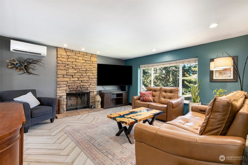 Photo of 32003 Regal Street, Carnation, WA 98014 (MLS # 2223266)