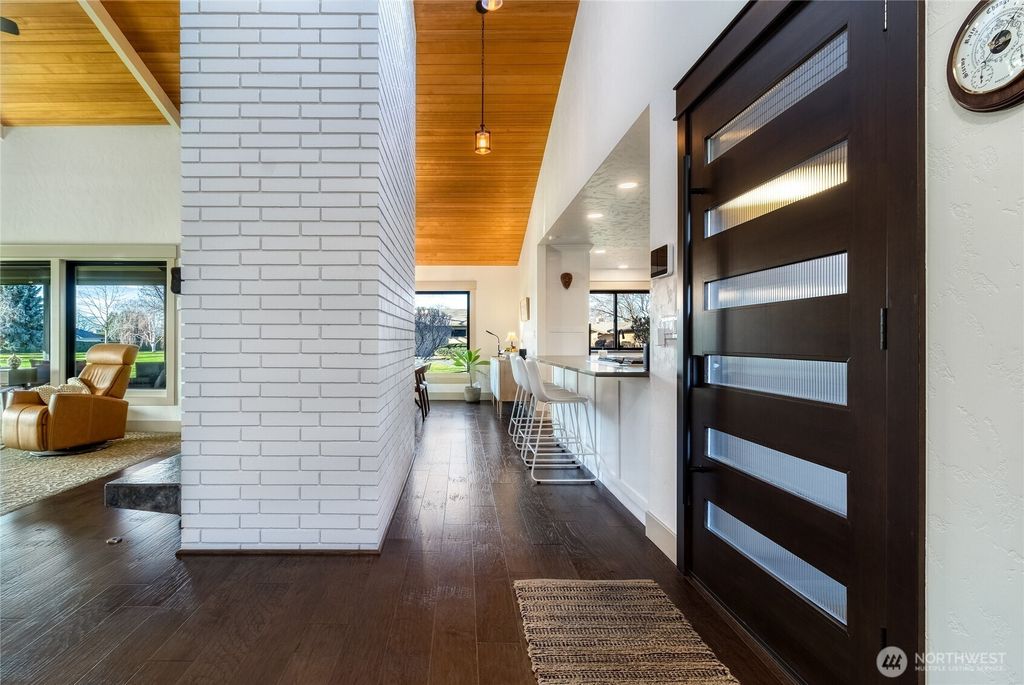 Photo of 619 Country Club Road, Walla Walla, WA 99362 (MLS # 2467439)