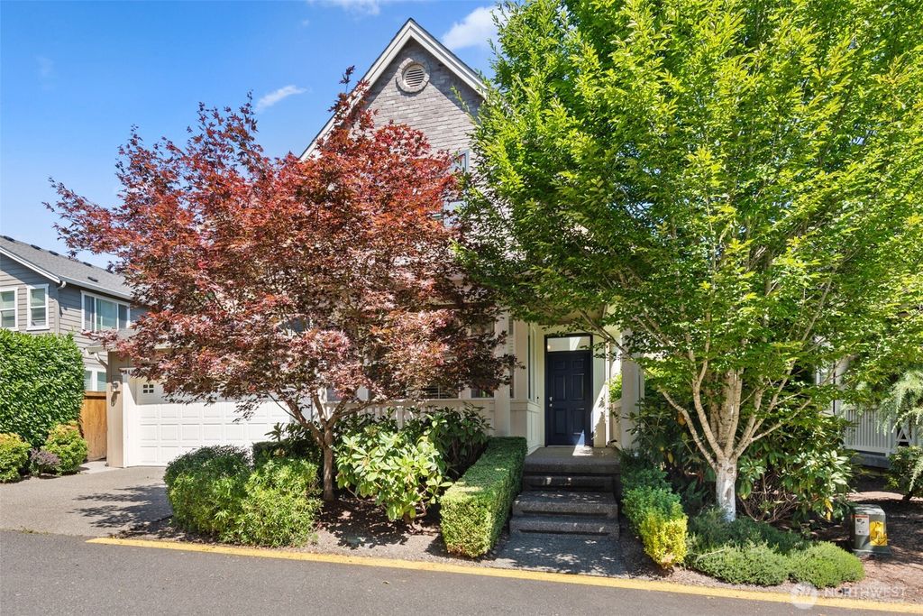 Photo of 11682 169th Place NE, Redmond, WA 98052 (MLS # 2405520)
