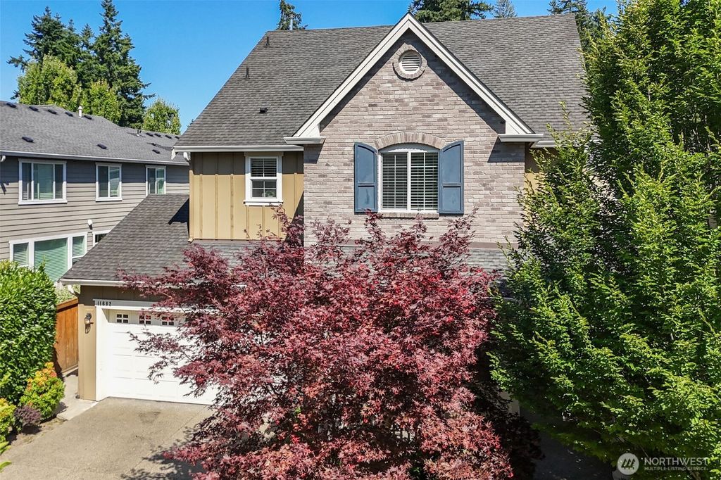 Photo of 11682 169th Place NE, Redmond, WA 98052 (MLS # 2405520)