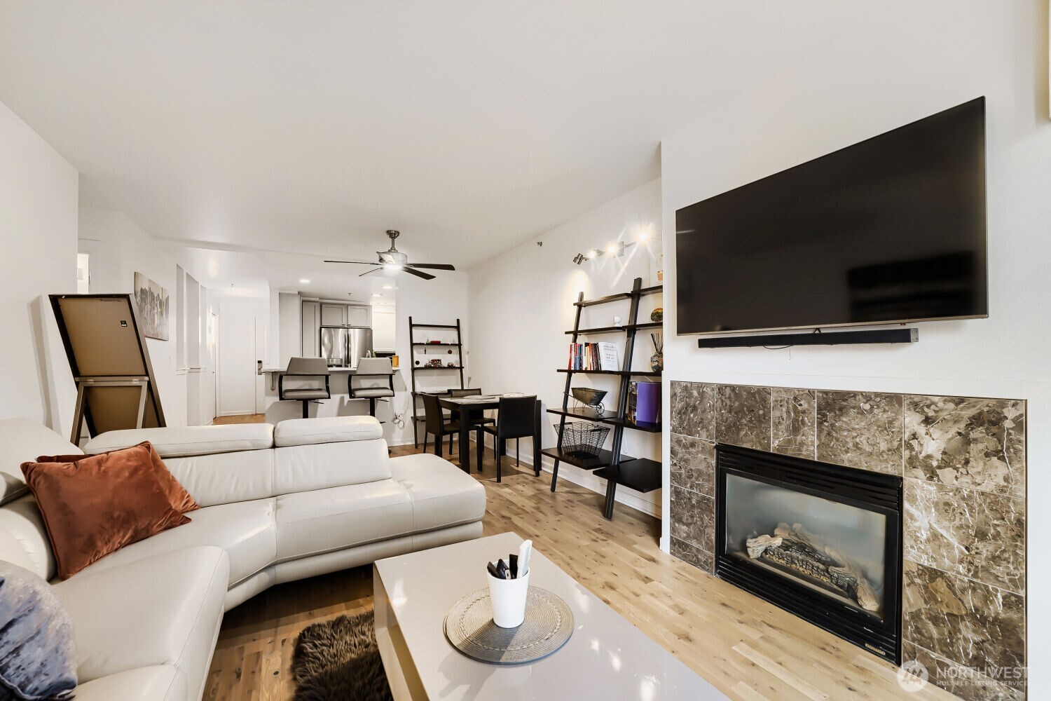 2607 Western Avenue 355