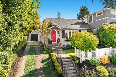 6838 30th Avenue NE Seattle WA 98115