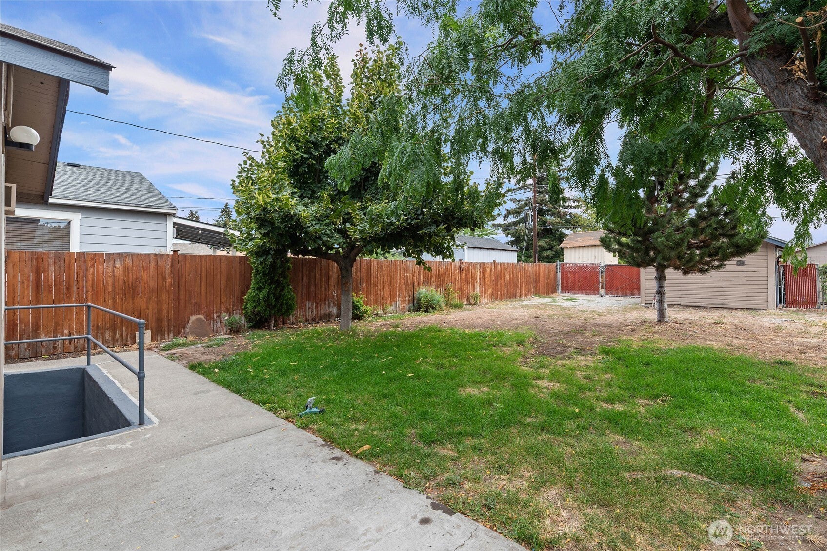 905 Kittitas St