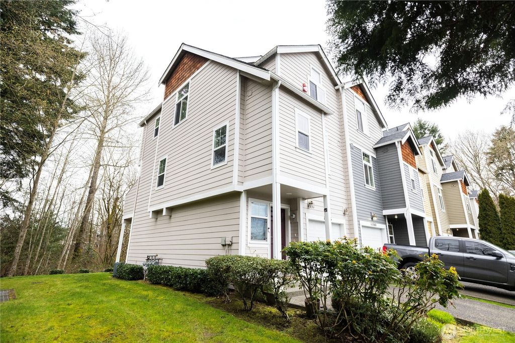 Photo of 11556 SE 170th Court, Renton, WA 98055 (MLS # 2499862)