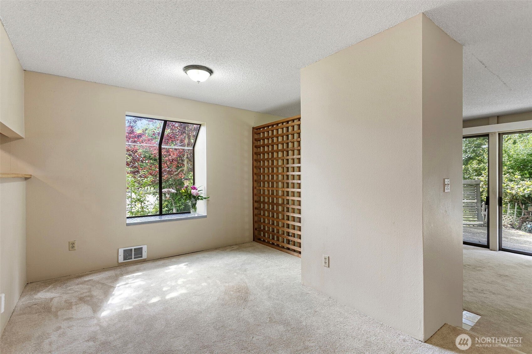 22703 Lakeview Drive E1