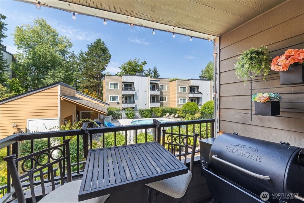 Photo of 740 Kirkland Circle #E203, Kirkland, WA 98033 (MLS # 2417758)