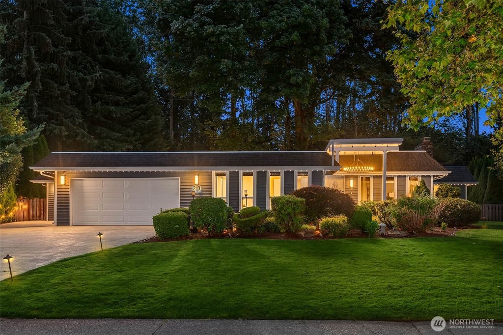 Photo of 20 Cascade Key, Bellevue, WA 98006 (MLS # 2423676)