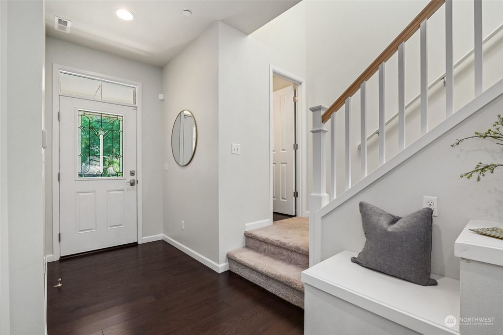 Photo of 7424 NE 166th Street, Kenmore, WA 98028 (MLS # 2247915)