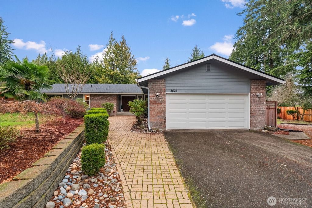Photo of 3523 125th Street NW, Gig Harbor, WA 98332 (MLS # 2467765)