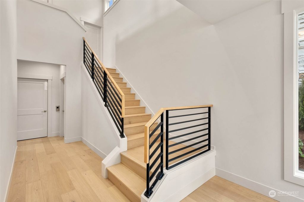 Photo of 4263 216th Place SE, Issaquah, WA 98029 (MLS # 2021080)