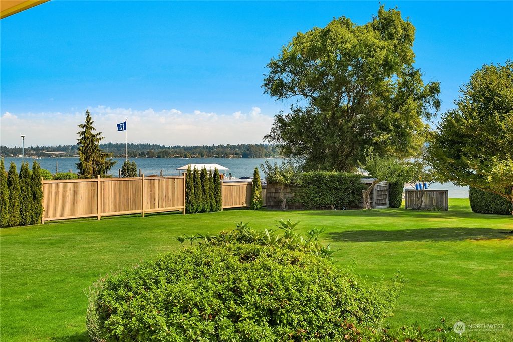 Photo of 5300 Butterworth Road, Mercer Island, WA 98040 (MLS # 2006574)