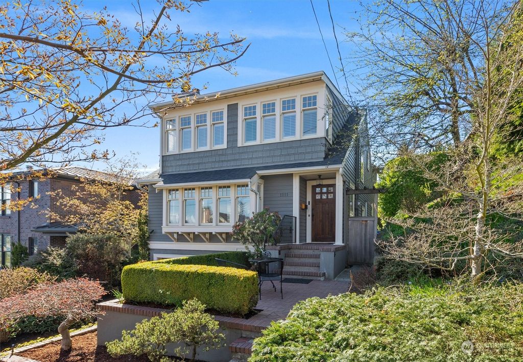 Photo of 1111 Nob Hill Avenue N, Seattle, WA 98109 (MLS # 2218616)