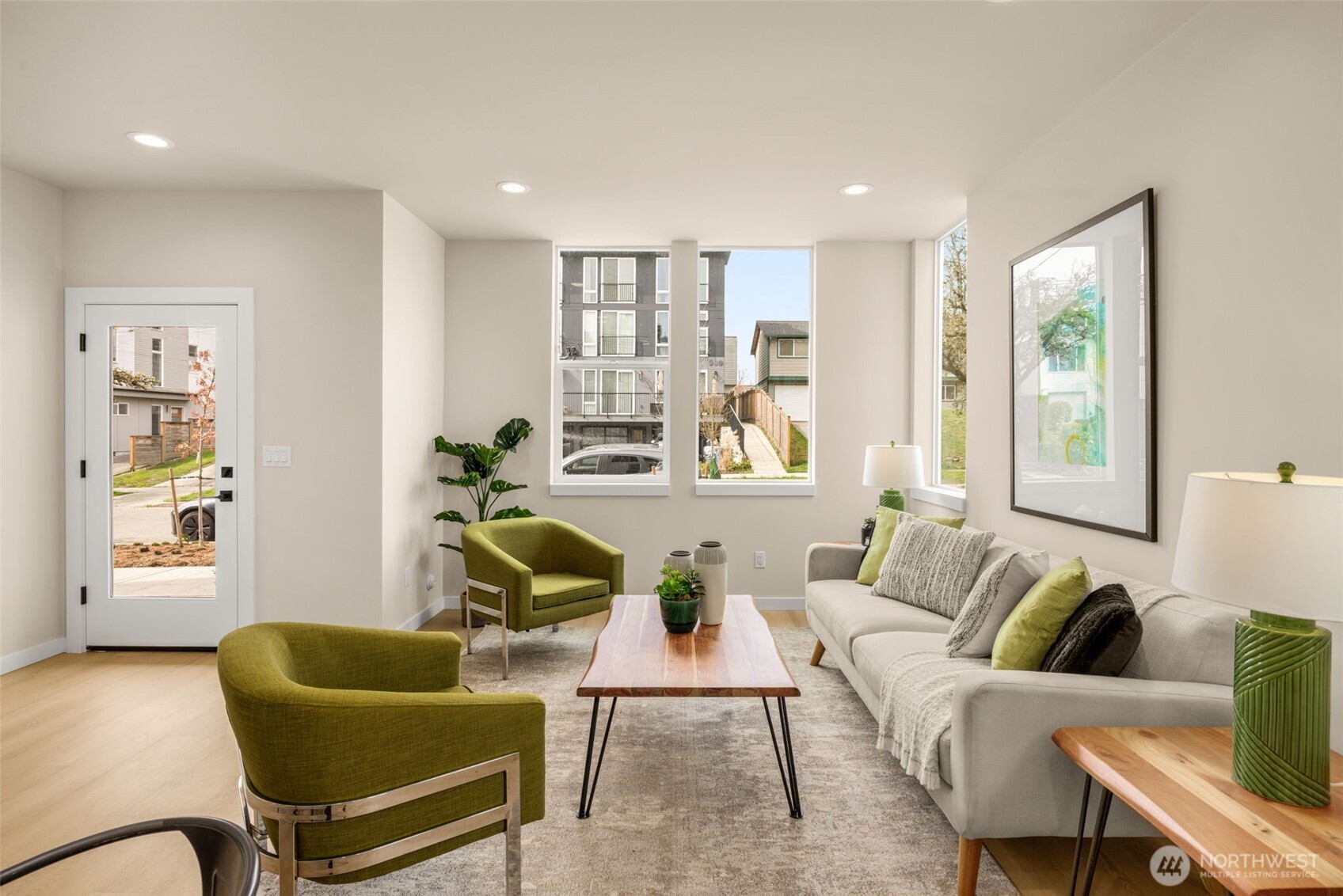 2809 S Charles Street