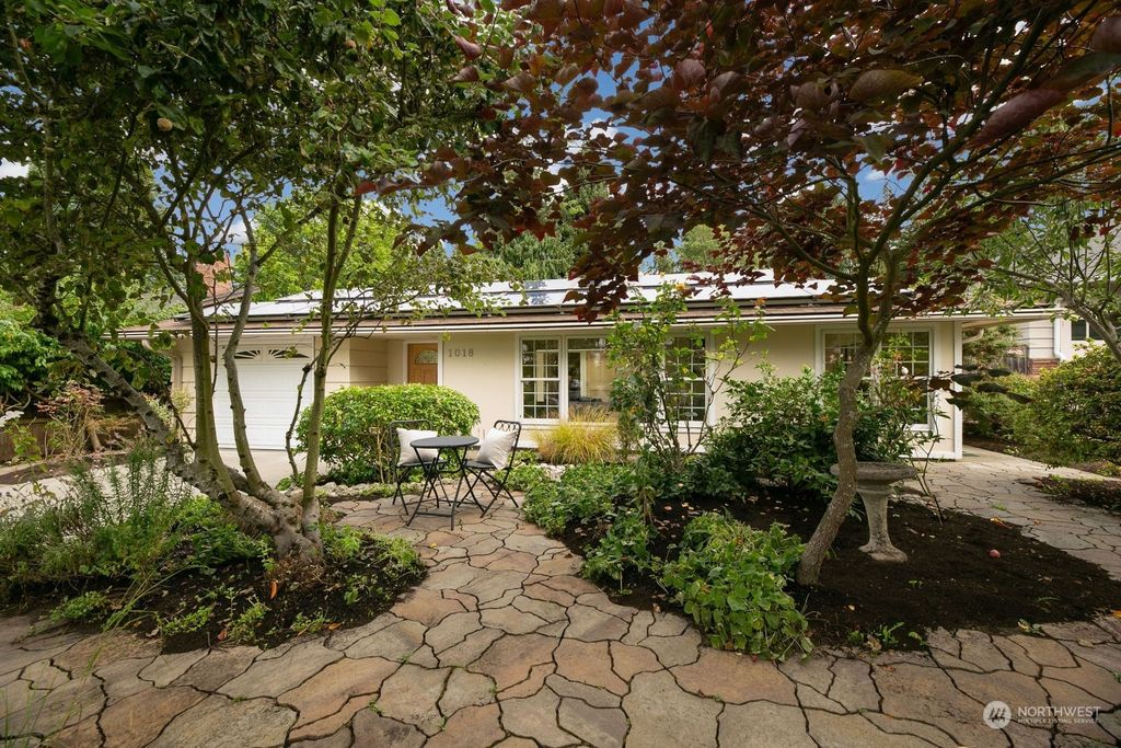 Photo of 1018 NW 130th Street, Seattle, WA 98177 (MLS # 2148894)