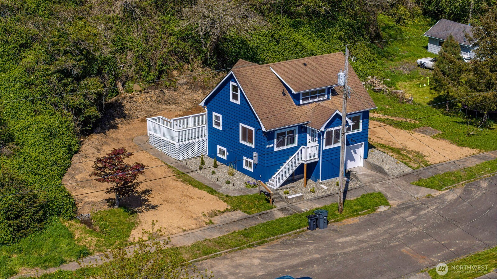 2711 Queets Avenue