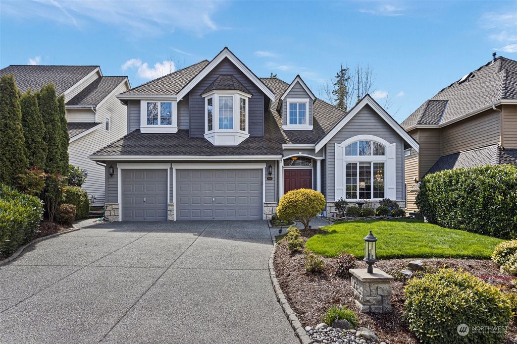 Photo of 8013 NE 151st Court, Kenmore, WA 98028 (MLS # 2055657)