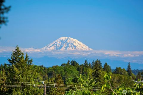 Photo of 6218 37th Avenue NE, Seattle, WA 98115 (MLS # 2530262)