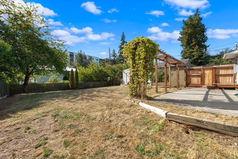 829 NE 189th Street