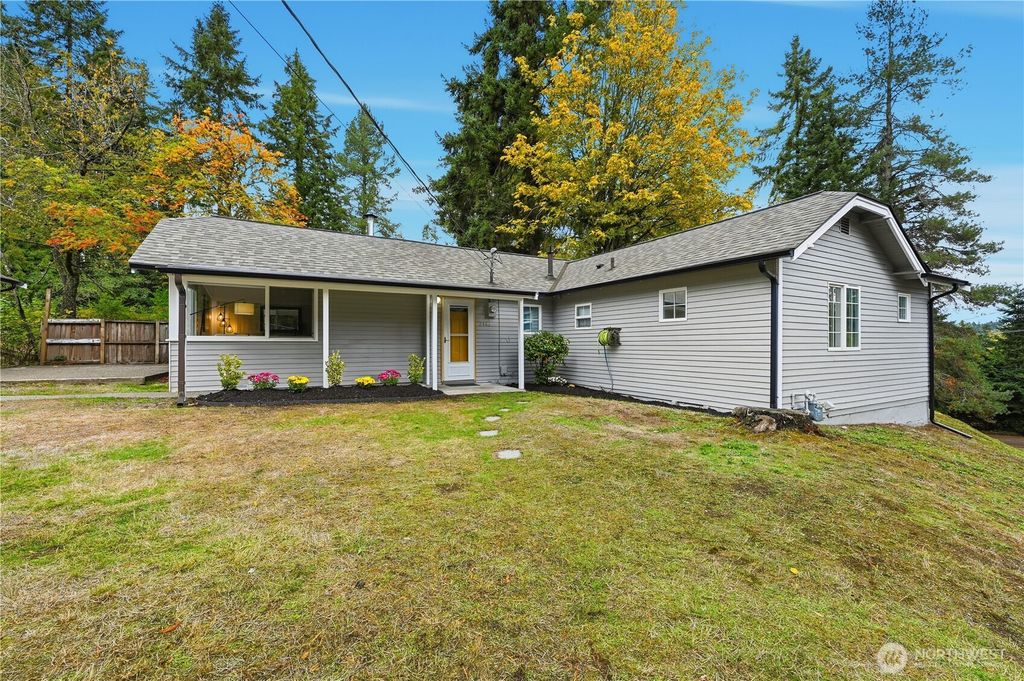 Photo of 2482 NE 183rd Lane, Shoreline, WA 98155 (MLS # 2446414)