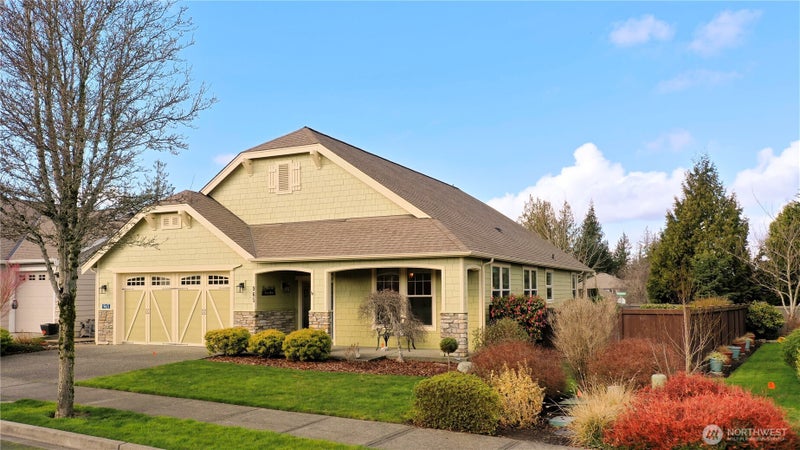 965 Chestnut Loop