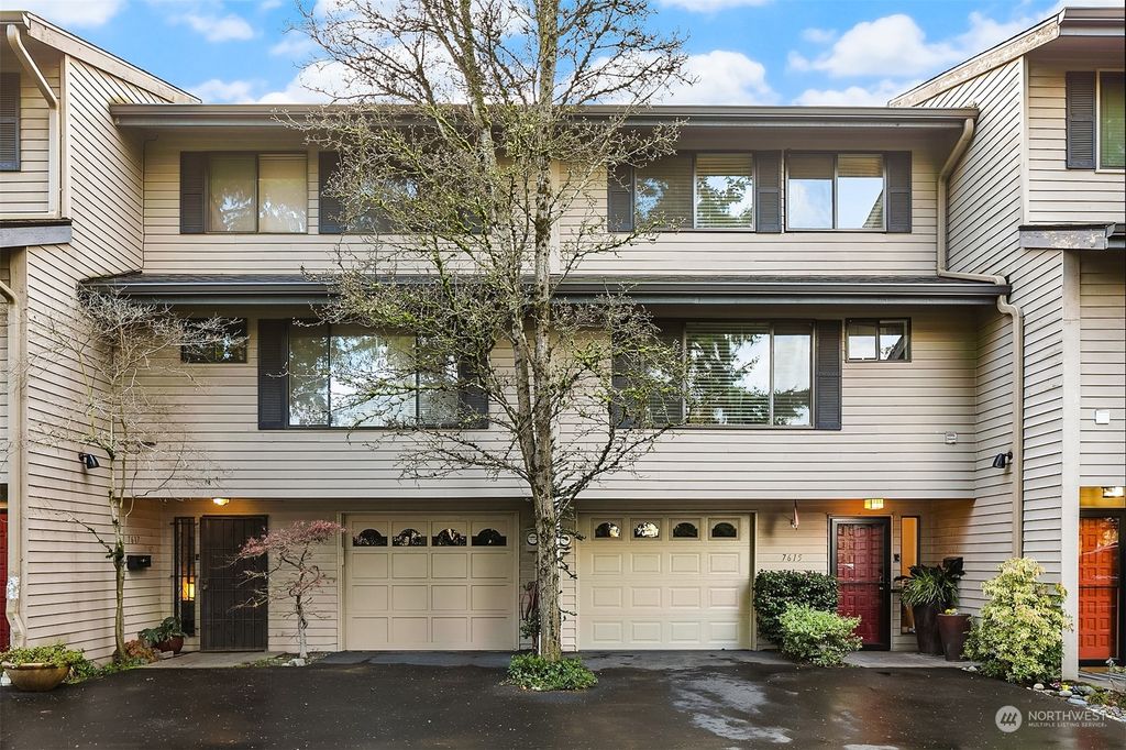 Photo of 7615 SE 29th Street, Mercer Island, WA 98040 (MLS # 2041339)