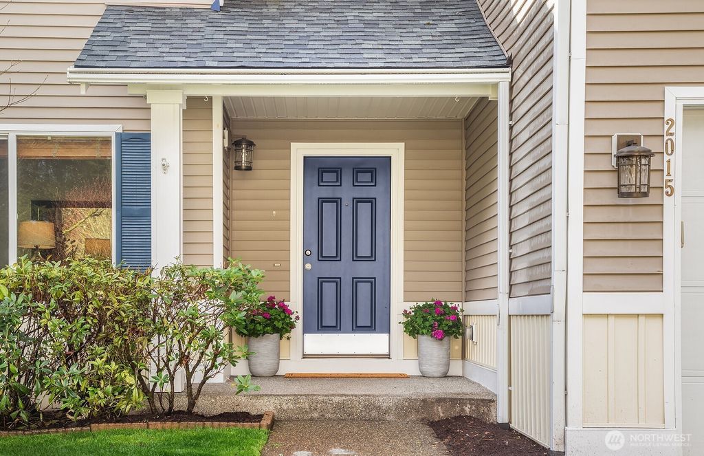 Photo of 2015 251st Place SE, Sammamish, WA 98075 (MLS # 2356998)