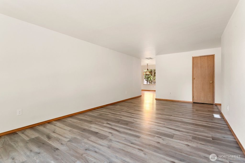 Photo of 13822 SE 163rd Street, Renton, WA 98058 (MLS # 2435056)