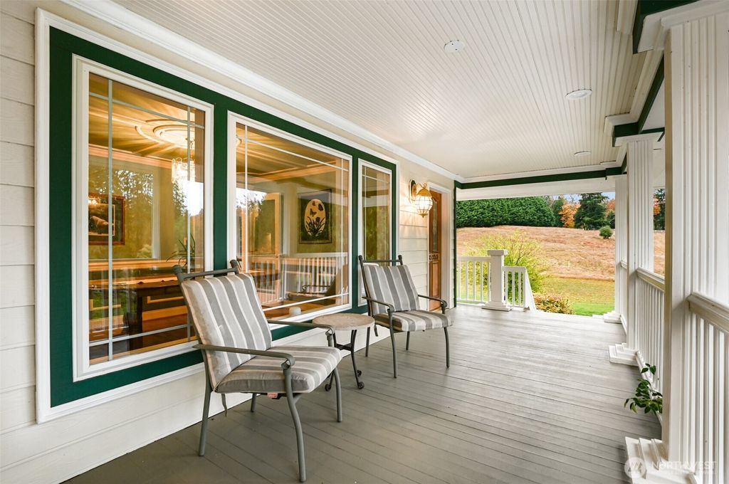 Photo of 18530 SE 145th Street, Renton, WA 98059 (MLS # 2452840)