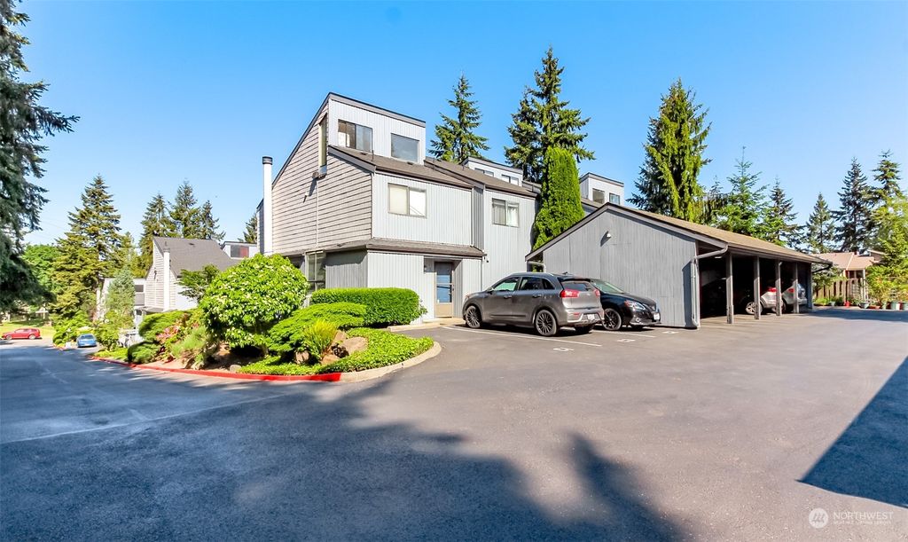 Photo of 1850 Grant Avenue S #C2, Renton, WA 98055 (MLS # 2073882)