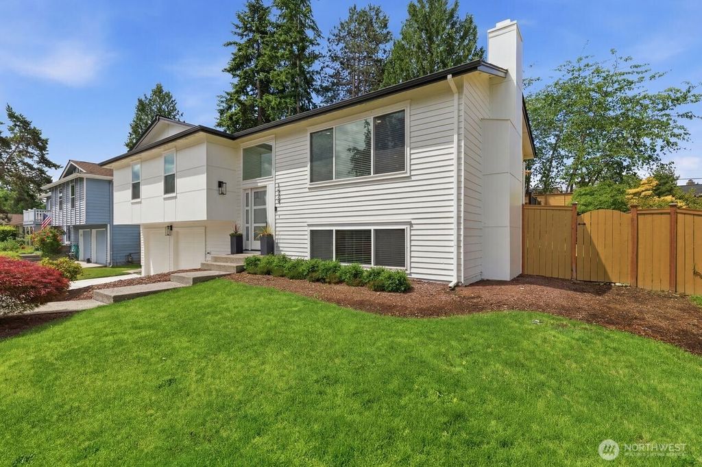 Photo of 1529 172nd Place NE, Bellevue, WA 98008 (MLS # 2531016)