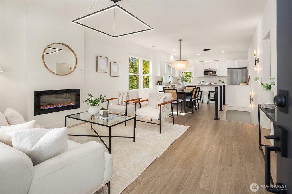 Photo of 5537 29th Avenue NE, Seattle, WA 98105 (MLS # 2445490)