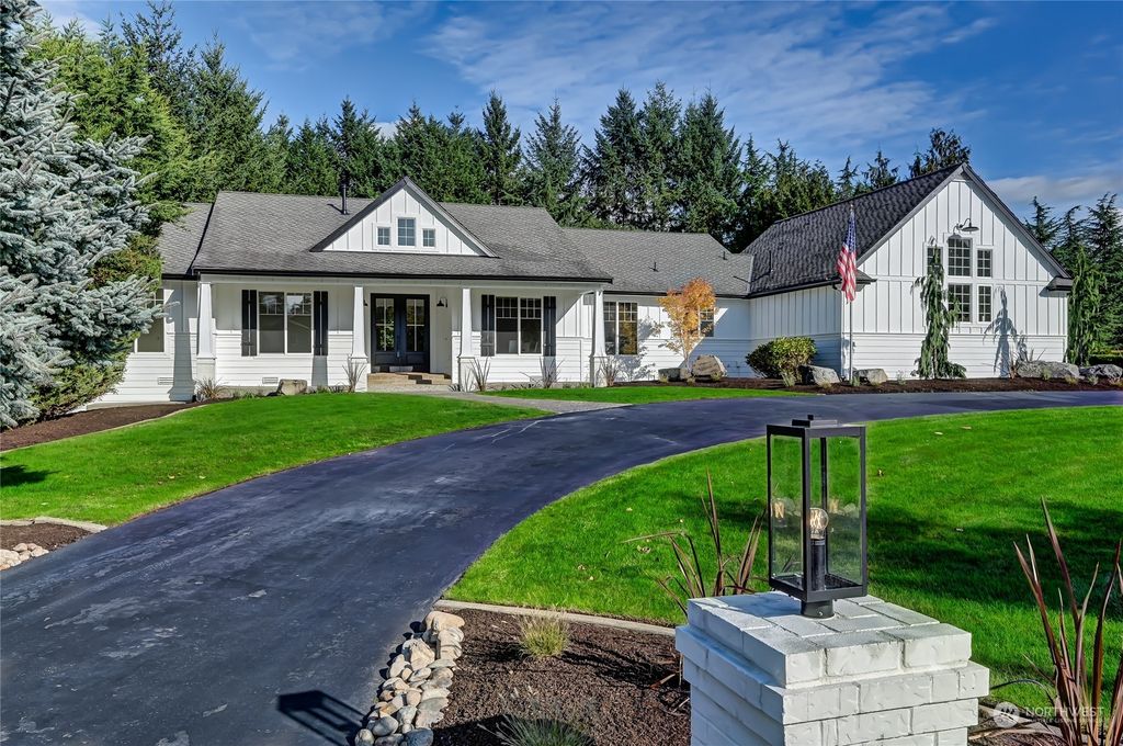 Photo of 28928 234th Avenue SE, Black Diamond, WA 98010 (MLS # 2173152)