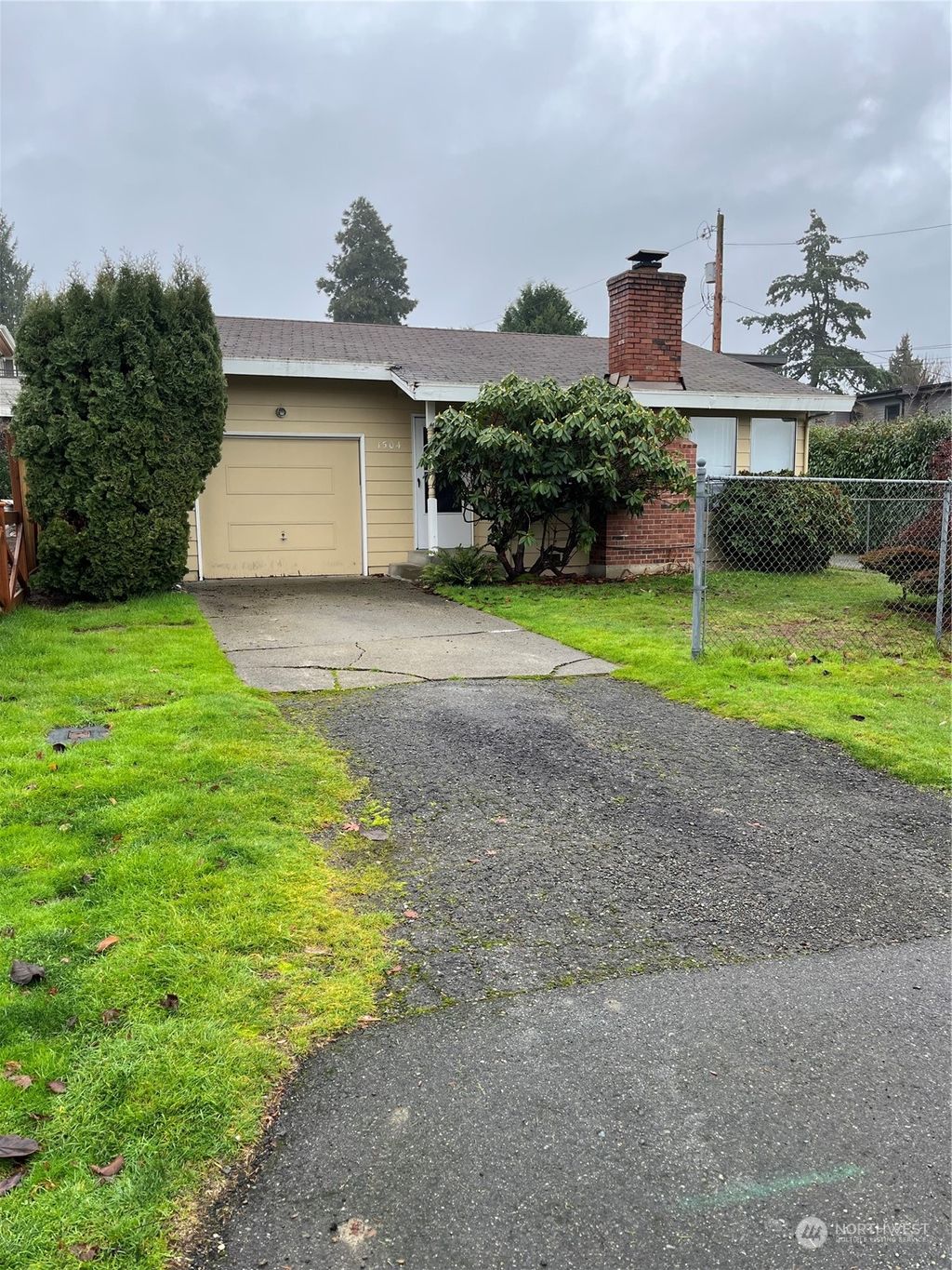 Photo of 1504 7th Street W, Kirkland, WA 98033 (MLS # 2185302)
