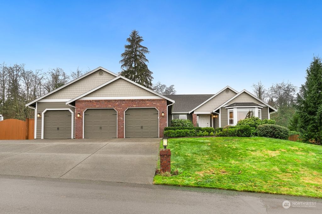 Photo of 3912 113th Drive SE, Snohomish, WA 98290 (MLS # 2321155)