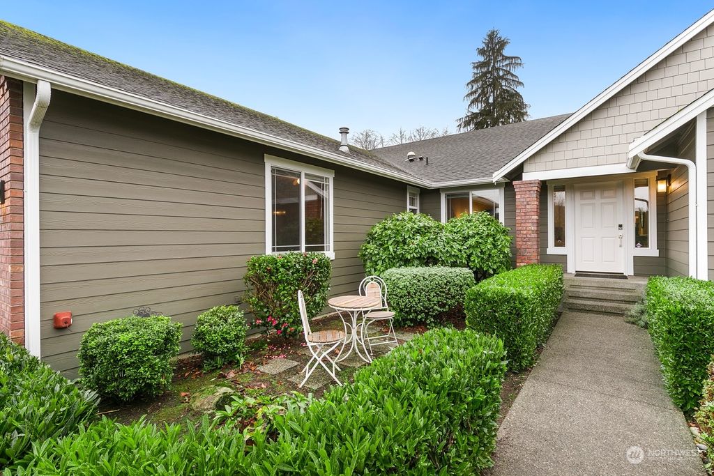 Photo of 3912 113th Drive SE, Snohomish, WA 98290 (MLS # 2321155)