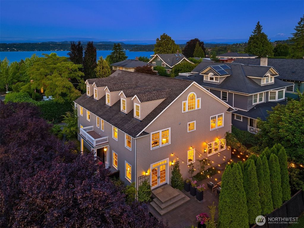 Photo of 3202 Hunter Boulevard S, Seattle, WA 98144 (MLS # 2424519)