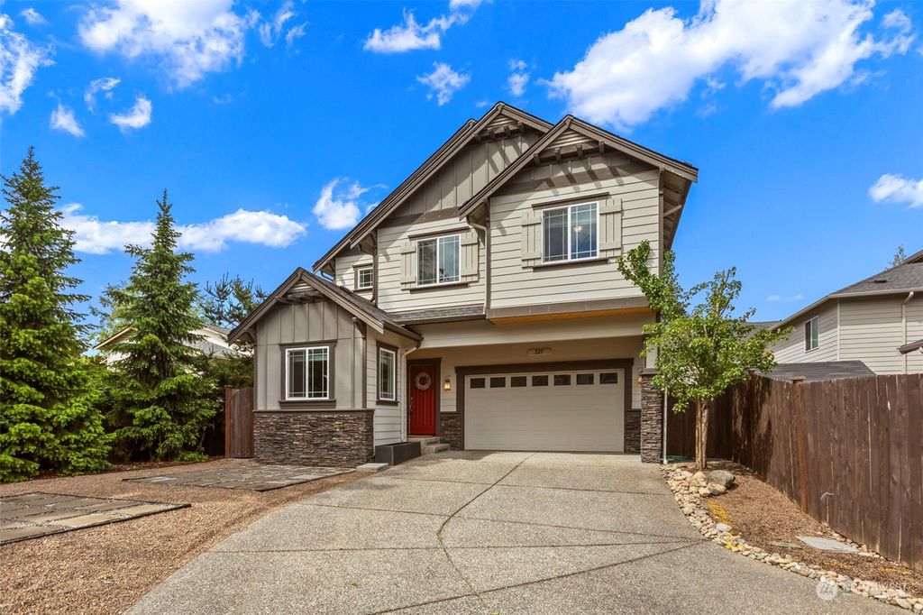 Photo of 229 157th Place SW, Lynnwood, WA 98087 (MLS # 2244628)