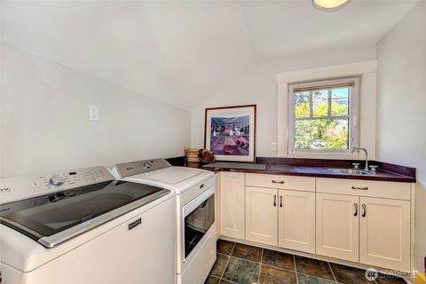 Tiny photo for 1712 Arch Avenue SW, Seattle, WA 98116 (MLS # 2514523)