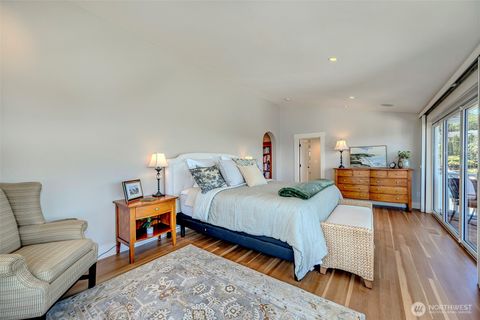 Tiny photo for 1712 Arch Avenue SW, Seattle, WA 98116 (MLS # 2514523)